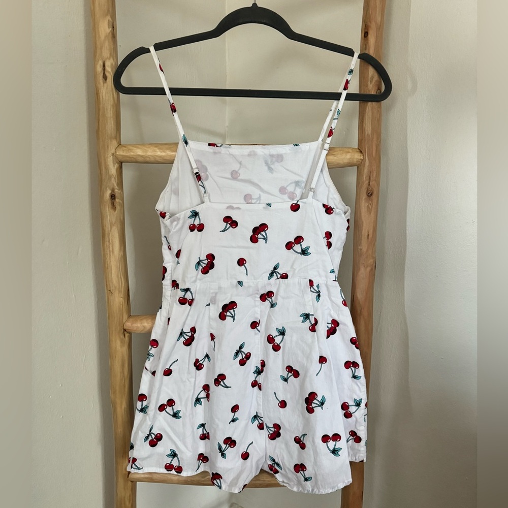 SUPERDOWN SHERRIE PRINTED ROMPER IN WHITE CHERRY - Picture 4 of 5